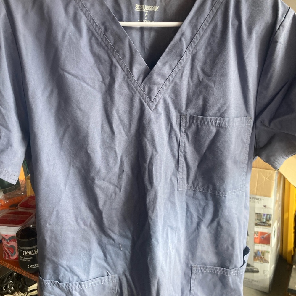 Scrub top